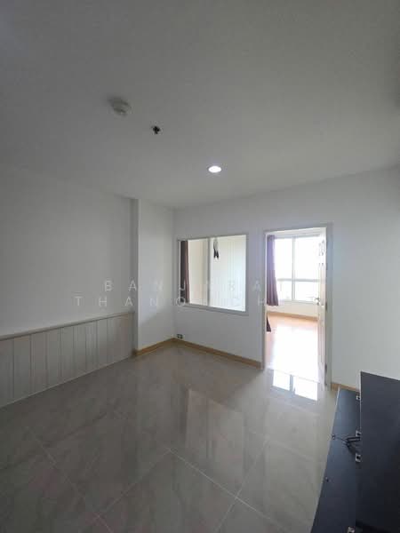 Life @ Ratchada, Bangkok, 36 Soi Lat Phrao 36, Chan Kasem, Chatuchak, Bangkok, 1 Bedroom, 40 sqm, Condo For Sale, by Banjarat Thanomchat, 500430958 - DDproperty.com