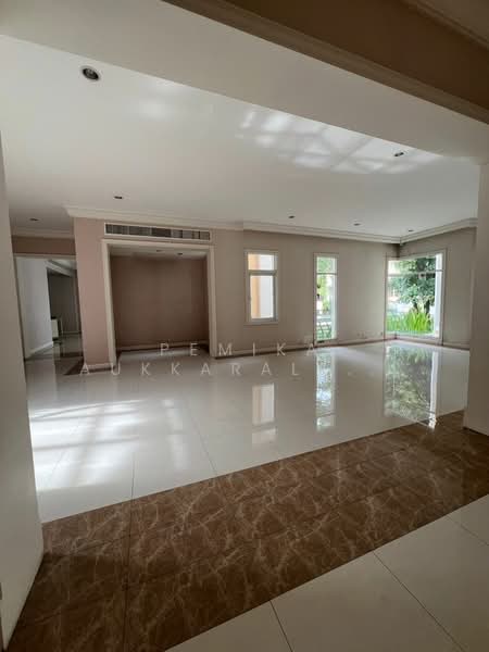 The Royal Residence, Bangkok, Prasert - Manukitch Road, Chorake Bua, Lat Phrao, Bangkok, 6 Bedrooms, 910 sqm, Single Detached House For Sale, by Pemika Aukkaraleekul, 500430979 - DDproperty.com