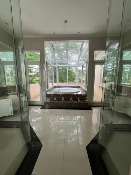 The Royal Residence, Bangkok, Prasert - Manukitch Road, Chorake Bua, Lat Phrao, Bangkok, 6 Bedrooms, 910 sqm, Single Detached House For Sale, by Pemika Aukkaraleekul, 500430979 - DDproperty.com