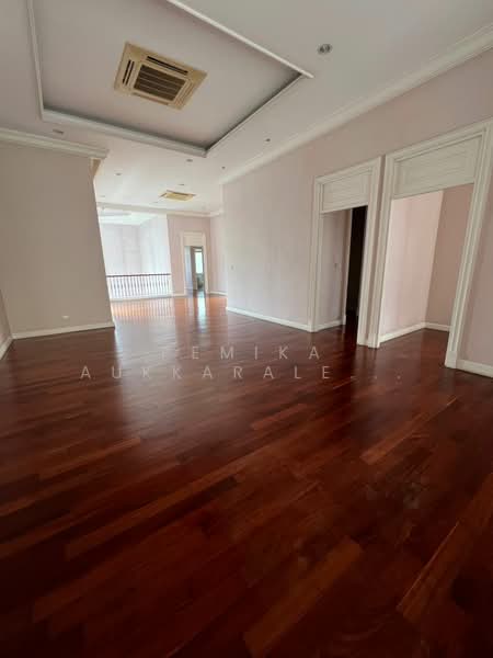 The Royal Residence, Bangkok, Prasert - Manukitch Road, Chorake Bua, Lat Phrao, Bangkok, 6 Bedrooms, 910 sqm, Single Detached House For Sale, by Pemika Aukkaraleekul, 500430979 - DDproperty.com