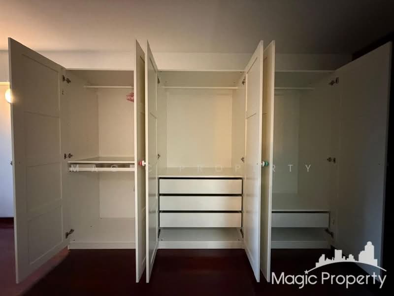 Thonglor Tower, Bangkok, Soi Thonglor, Sukhumvit 55 Road, Khlongtoei Nua, Watthana, Bangkok, 3 Bedrooms, 100 sqm, Condo For Rent, by Magic Property, 500431009 - DDproperty.com