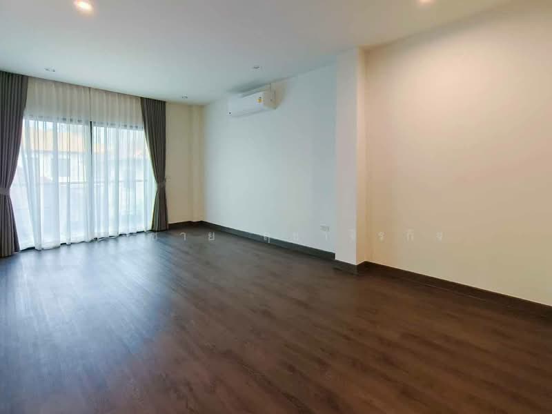 Detached House Sukhumvit 65, Bangkok, สุขุมวิท 65, Phra Kanong Nua, Watthana, Bangkok, 4 Bedrooms, 330 sqm, Single Detached House For Sale, by Somchai Ruechajirakit, 500431030 - DDproperty.com