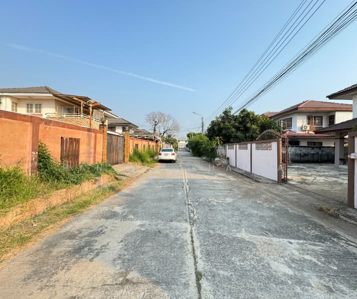 บ้านเดี่ยวบางบัวทอง หมู่บ้านมิตรประชาวิลล่า 15 ไทรน้อย, Nonthaburi, บางกรวย-ไทรน้อย, Bang Bua Thong, Nonthaburi, 4 Bedrooms, 200 sqm, Single Detached House For Sale, by Panlapa Khanha, 500431082 - DDproperty.com