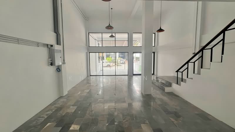 For Sale / Rent | Renovated 4.5-Storey Home Office | Sukhumvit 62, Near BTS Bang Chak(SPSMG84), Bangkok, สุขุมวิท 62, Bang Chak, Phra Khanong, Bangkok, 1 Bedroom, 420 sqm, Townhouse For Rent, by Khun Ming, 500431103 - DDproperty.com