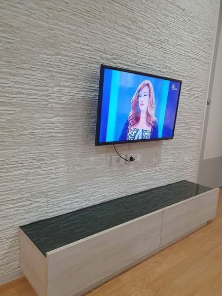 Lumpini Place Srinakarin-Huamak Station, Bangkok, Srinakarin Road, Suan Luang, Bangkok, 2 Bedrooms, 57 sqm, Condo For Rent, by Nattayaporn Peumkul (Benz), 500431135 - DDproperty.com