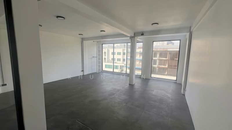 For Sale / Rent | Renovated 4.5-Storey Home Office | Sukhumvit 62, Near BTS Bang Chak(SPSMG84), Bangkok, สุขุมวิท62, Bang Chak, Phra Khanong, Bangkok, 1 Bedroom, 420 sqm, Townhouse For Sale, by Khun Ming, 500431142 - DDproperty.com