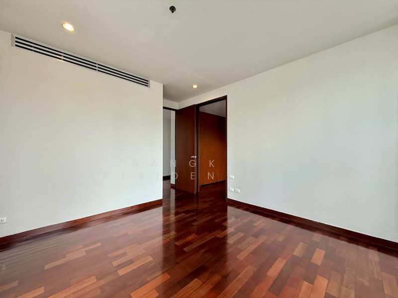 Panburi Apartments, Bangkok, 133 Pan Rd, Silom, Bang Rak, Bangkok, 4 Bedrooms, 450 sqm, Apartment For Rent, by Bangkok Residential, 500431182 - DDproperty.com