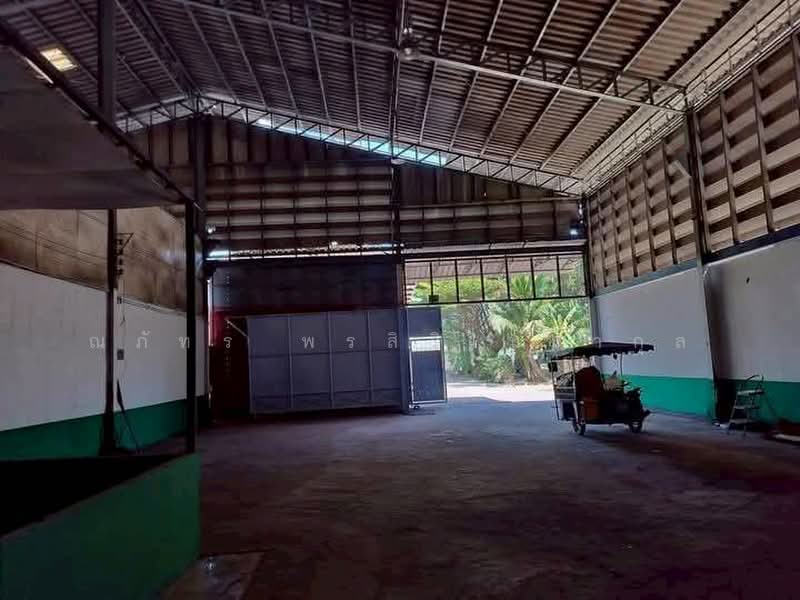 ให้เช่าโกดัง เก็บของ 220ตรม กิ่งแก้ว บางพลี (TW8-24826), Samut Prakan, Bangphli Yai, Bang Plee, Samut Prakan, , 220 sqm, Warehouse/Factory For Rent, by ณภัทร พรสิริเมธากุล, 500431189 - DDproperty.com