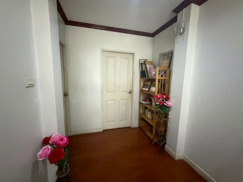 Royal Park Ville Suwinthawong, Bangkok, Suwinthawong Road, Lam Phak Chi, Nong Chok, Bangkok, 3 Bedrooms, 250 sqm, Single Detached House For Sale, by คุณ เอมิกา เทพบุรี (เดียร์), 500431214 - DDproperty.com