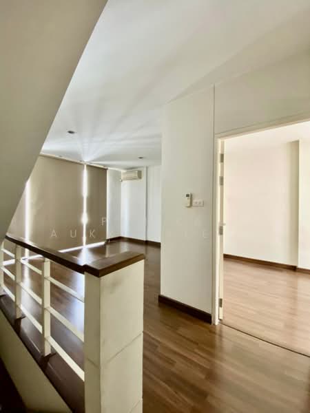 undefined, Bangkok, Chan Kasem, Chatuchak, Bangkok, 3 Bedrooms, 204 sqm, Townhouse For Sale, by Pemika Aukkaraleekul, 500431264 - DDproperty.com