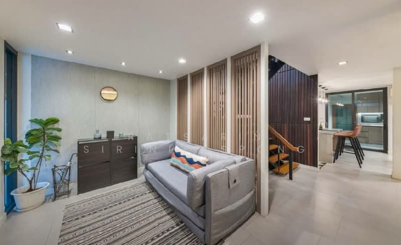 House for rent, Bangkok, Khlong Tan Nua, Watthana, Bangkok, 3 Bedrooms, 240 sqm, Townhouse For Rent, by Ratsarin Sirinipaspong, 500431265 - DDproperty.com