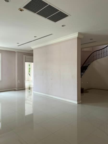 The Royal Residence, Bangkok, Prasert - Manukitch Road, Chorake Bua, Lat Phrao, Bangkok, 7 Bedrooms, 1,154 sqm, Single Detached House For Sale, by Pemika Aukkaraleekul, 500431280 - DDproperty.com
