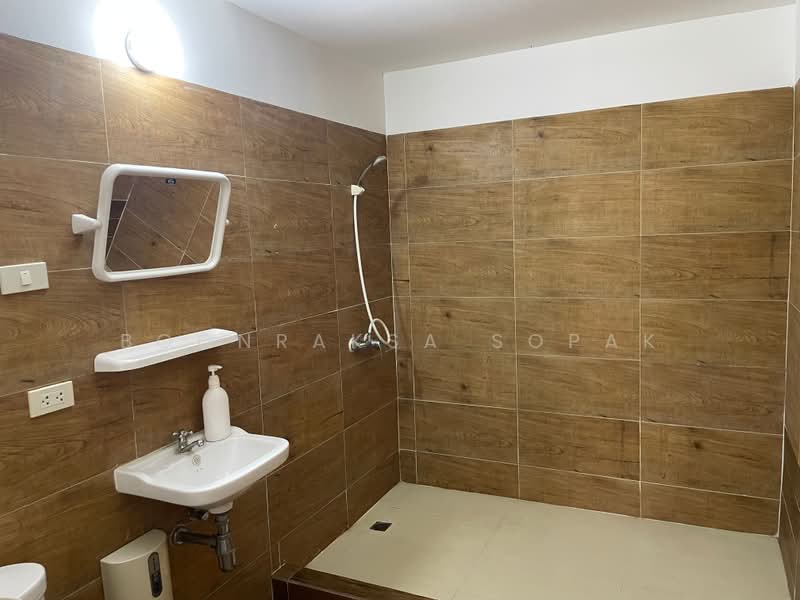 Euro Classic Condominium, Bangkok, Khlongtoei Nua, Watthana, Bangkok, 2 Bedrooms, 70 sqm, Condo For Rent, by Boonraksa Sopak, 500431303 - DDproperty.com