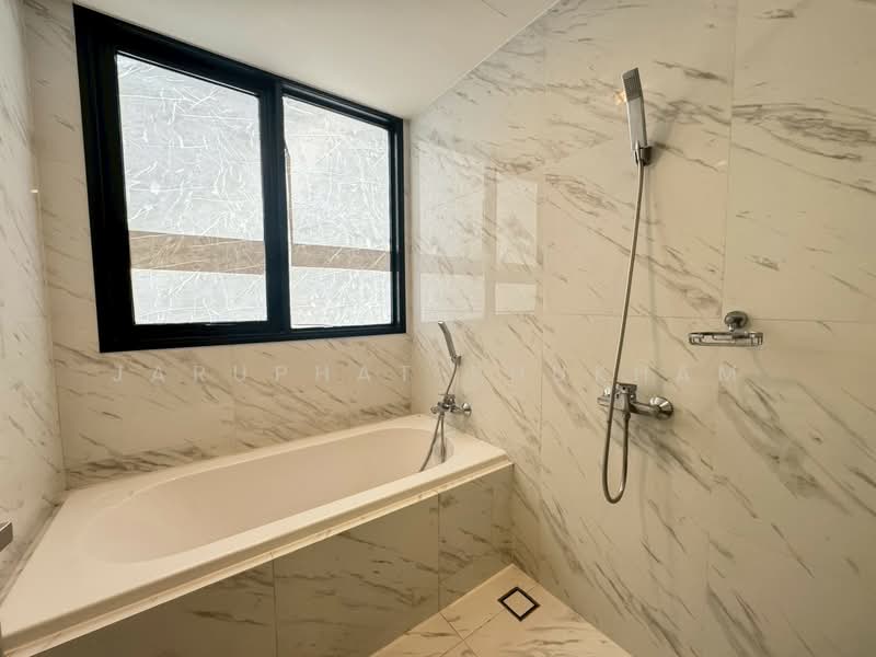 IDEO Mobi Sukhumvit Eastpoint, Bangkok, Sukhumvit Road, Bang Na, Bangkok, 2 Bedrooms, 59 sqm, Condo For Rent, by Jaruphat Phukham, 500431325 - DDproperty.com