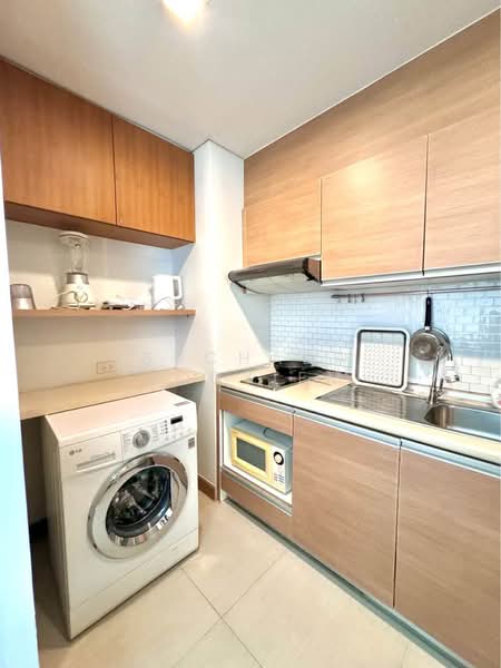 Le Luk Condominium, Bangkok, 1599 291 Sukhumvit Rd, Phra Kanong Nua, Watthana, Bangkok, 1 Bedroom, 39 sqm, Condo For Sale, by Suchada Yodyiem, 500431330 - DDproperty.com