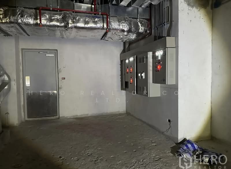 For rent Retail Space 170 sq.m. BTS Sala Daeng, Bang Rak, Bangkok HRE01094, Bangkok, Si Phraya, Bang Rak, Bangkok, , 170 sqm, Retail Space For Rent, by Hero Realtor Co., Ltd., 500431415 - DDproperty.com