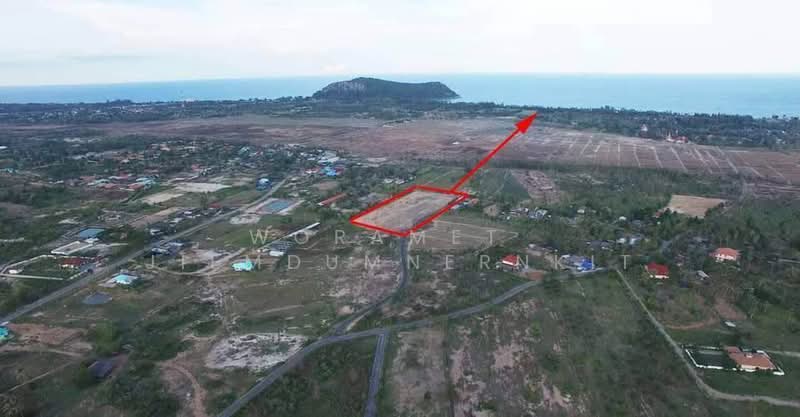 3-BR House, Prachuap Khiri Khan, Sam Roi Yot, Prachuap Khiri Khan, 3 Bedrooms, 220 sqm, Single Detached House For Sale, by Woramet Jiemdumnernkit, 500431439 - DDproperty.com