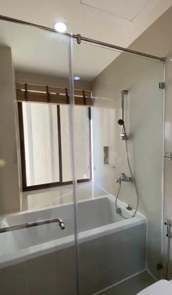 The Emporio Place, Bangkok, 93 Soi Sukhumvit 24, Sukhumvit Road, Khong Tan, Khlong Toei, Bangkok, 1 Bedroom, 48 sqm, Condo For Rent, by Boonraksa Sopak, 500431457 - DDproperty.com