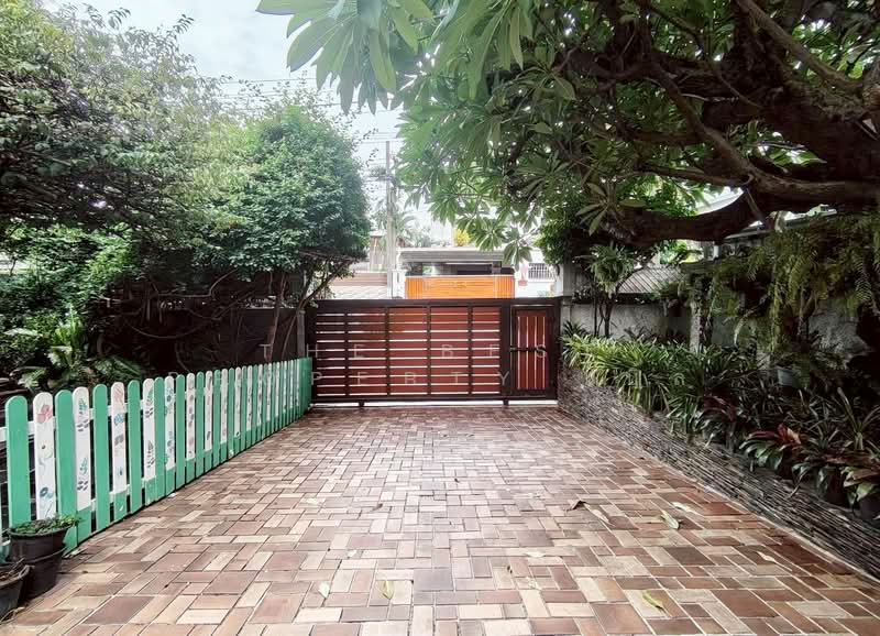 บ้านเดี่ยวบางกะปิ กรุงเทพมหานคร, Bangkok, Hua Mak, Bang Kapi, Bangkok, 3 Bedrooms, 100 sqm, Single Detached House For Sale, by The Best Property เบิ้ล, 500431465 - DDproperty.com