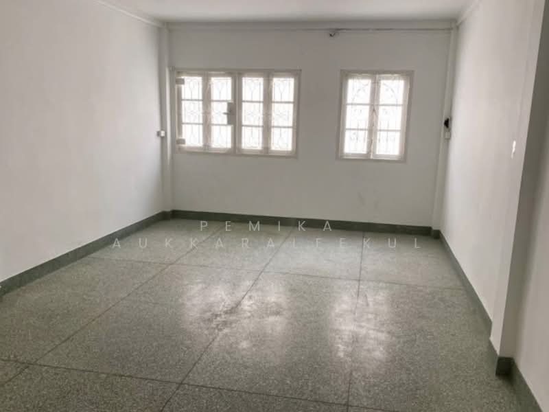 2-BR Townhouse, Bangkok, Khlongtoei Nua, Watthana, Bangkok, 2 Bedrooms, 141 sqm, Townhouse For Sale, by Pemika Aukkaraleekul, 500431492 - DDproperty.com