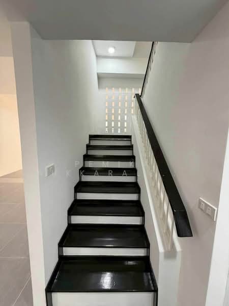 Prominent Place, Bangkok, Ramkhamhaeng 24 Alley, Hua Mak, Bang Kapi, Bangkok, 5 Bedrooms, 280 sqm, Single Detached House For Sale, by Pemika Aukkaraleekul, 500431534 - DDproperty.com