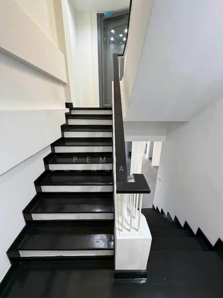 Prominent Place, Bangkok, Ramkhamhaeng 24 Alley, Hua Mak, Bang Kapi, Bangkok, 5 Bedrooms, 280 sqm, Single Detached House For Sale, by Pemika Aukkaraleekul, 500431534 - DDproperty.com