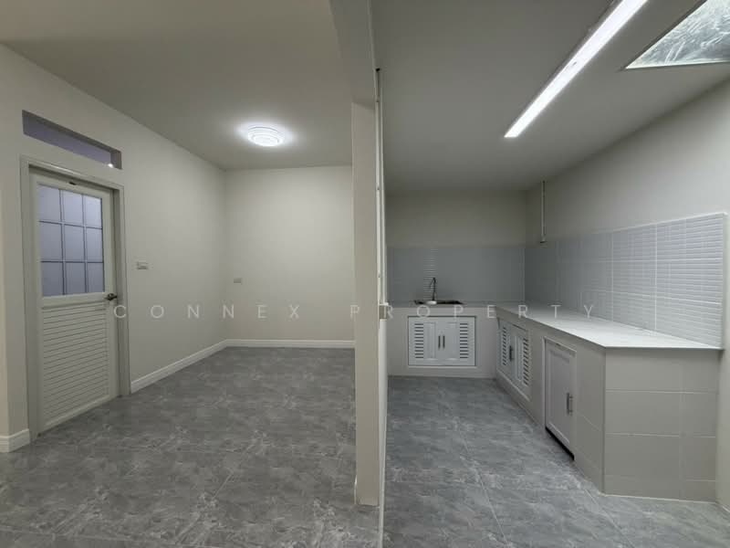 The First Home Wongwaen - Prachauthit 76, Samut Prakan, ประชาอุทิศ, Ban Khlong Suan, Phra Samut Jadee, Samut Prakan, 3 Bedrooms, 120 sqm, Townhouse For Sale, by Connex Property, 500431579 - DDproperty.com