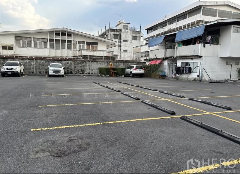 ให้เช่าที่ดิน 300 ตร.วา ถนนจันทน์ สาทร กรุงเทพฯ HRE01097, กรุงเทพ, ทุ่งวัดดอน, สาทร, กรุงเทพ, 1,200 ตร.ม., ที่ดิน ให้เช่า, โดย Hero Realtor Co., Ltd., 500431583 - DDproperty.com