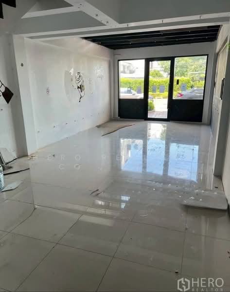 For rent Retail Space 60 sq.m. in Hua Mak, Bang Kapi, Bangkok HRE01098, Bangkok, Hua Mak, Bang Kapi, Bangkok, , 60 sqm, Retail Space For Rent, by Hero Realtor Co., Ltd., 500431617 - DDproperty.com