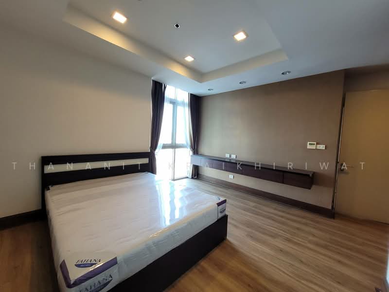 Nusasiri Grand, Bangkok, Soi Sukhumvit 42, Phra Kanong, Khlong Toei, Bangkok, 3 Bedrooms, 136 sqm, Condo For Rent, by Thananit Kraikhiriwat, 500431640 - DDproperty.com