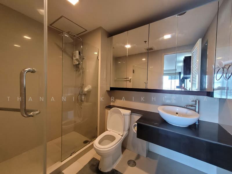 Nusasiri Grand, Bangkok, Soi Sukhumvit 42, Phra Kanong, Khlong Toei, Bangkok, 3 Bedrooms, 136 sqm, Condo For Rent, by Thananit Kraikhiriwat, 500431640 - DDproperty.com