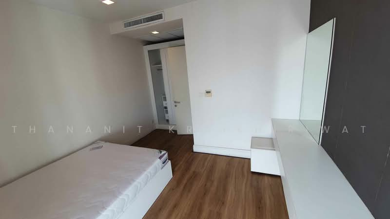 Nusasiri Grand, Bangkok, Soi Sukhumvit 42, Phra Kanong, Khlong Toei, Bangkok, 3 Bedrooms, 136 sqm, Condo For Rent, by Thananit Kraikhiriwat, 500431640 - DDproperty.com