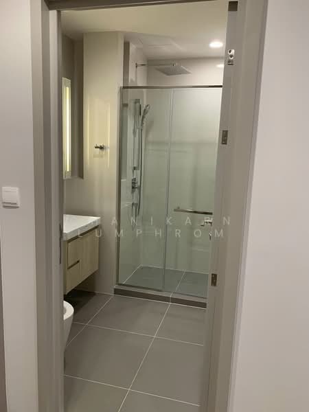 Oka Haus Sukhumvit 36, Bangkok, 3399 Rama 4 Road, Khong Tan, Khlong Toei, Bangkok, 1 Bedroom, 34 sqm, Condo For Rent, by Chanikarn Lumphrom, 500431653 - DDproperty.com