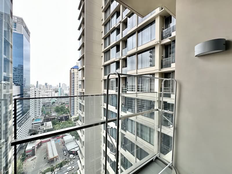 The Esse Asoke, Bangkok, 333 Soi Sukhumvit 21, Sukhumvit Road, Khlongtoei Nua, Watthana, Bangkok, 2 Bedrooms, 74 sqm, Condo For Sale, by Bangkok Residential, 500431654 - DDproperty.com