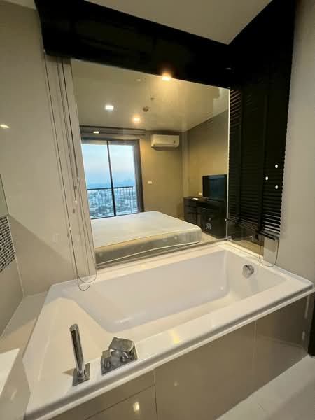 Rhythm Sukhumvit 44/1, Bangkok, Sukhumvit Road, Phra Kanong, Khlong Toei, Bangkok, 1 Bedroom, 45 sqm, Condo For Rent, by รัชกานต์ อัจฉริยะโพธา, 500431695 - DDproperty.com