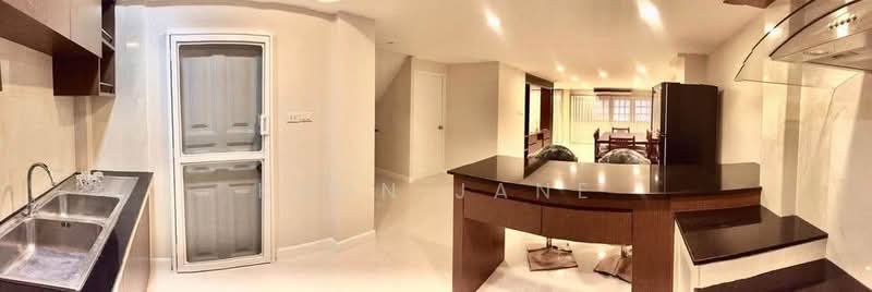 Home Office for Rent Near BTS Ekkamai (SPSJP516), Bangkok, เอกมัย2, Phra Kanong Nua, Watthana, Bangkok, 3 Bedrooms, 350 sqm, Townhouse For Rent, by Khun Jane, 500431699 - DDproperty.com