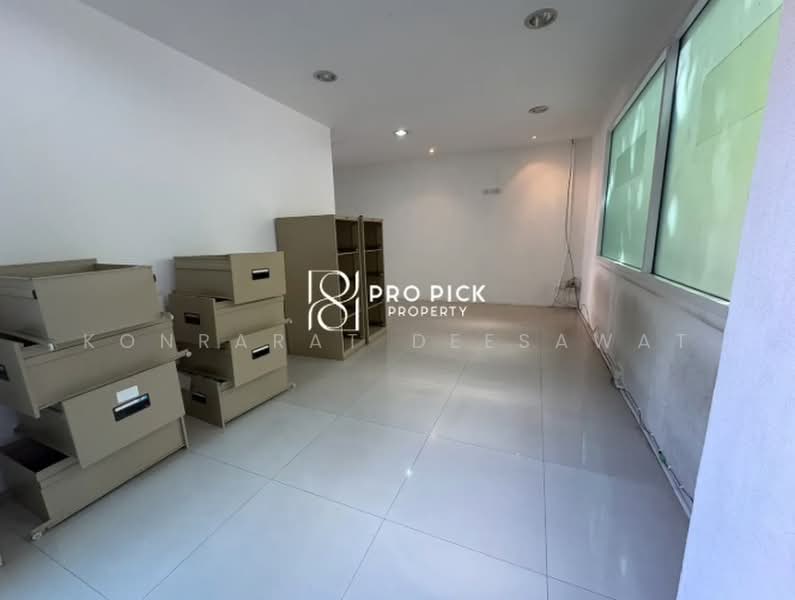 For Rent Retail Space BTS Phrom Phong Sukhumvit Khlong Toei PP-00356, กรุงเทพ, สุขุมวิท, คลองเตย, คลองเตย, กรุงเทพ, 46 ตร.ม., ตึกแถว-อาคารพาณิชย์ ให้เช่า, โดย Konrarat Deesawat, 500431731 - DDproperty.com