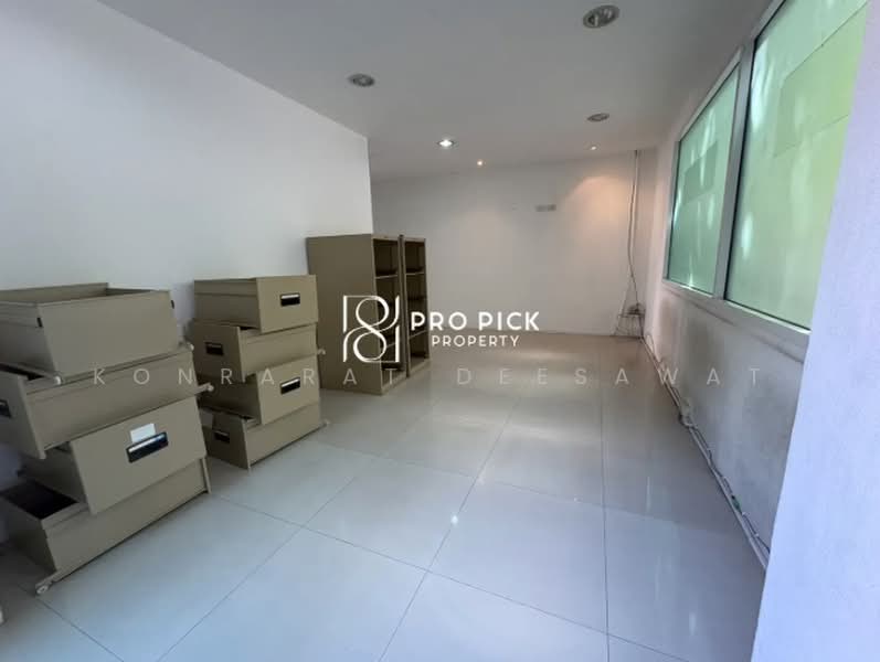 For Rent Retail Space BTS Phrom Phong Sukhumvit Khlong Toei PP-00356, Bangkok, สุขุมวิท, Khlong Toei, Khlong Toei, Bangkok, , 46 sqm, Shophouse For Rent, by Konrarat Deesawat, 500431731 - DDproperty.com