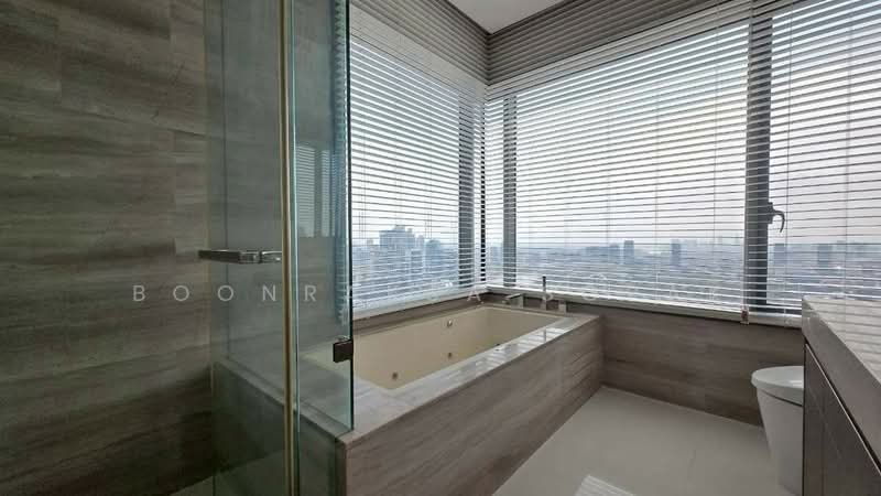 Q1 Sukhumvit, Bangkok, 1 Sukhumvit Road, Khlong Toei, Bangkok, 4 Bedrooms, 325 sqm, Condo For Rent, by Boonraksa Sopak, 500431737 - DDproperty.com