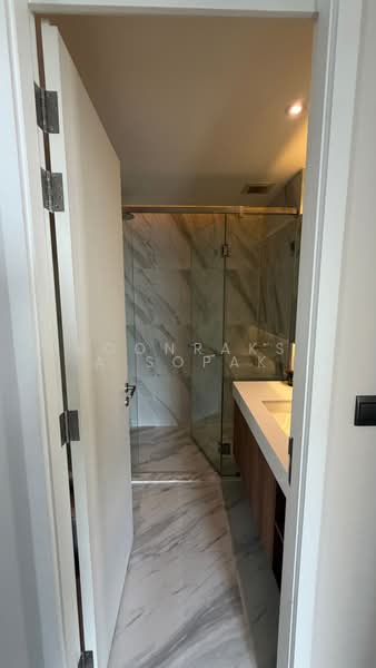 MUNIQ Sukhumvit 23, Bangkok, 17 Sukhumvit 23, Khlongtoei Nua, Watthana, Bangkok, 2 Bedrooms, 64 sqm, Condo For Rent, by Boonraksa Sopak, 500431759 - DDproperty.com