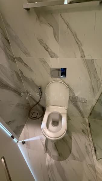 MUNIQ Sukhumvit 23, Bangkok, 17 Sukhumvit 23, Khlongtoei Nua, Watthana, Bangkok, 2 Bedrooms, 64 sqm, Condo For Rent, by Boonraksa Sopak, 500431759 - DDproperty.com