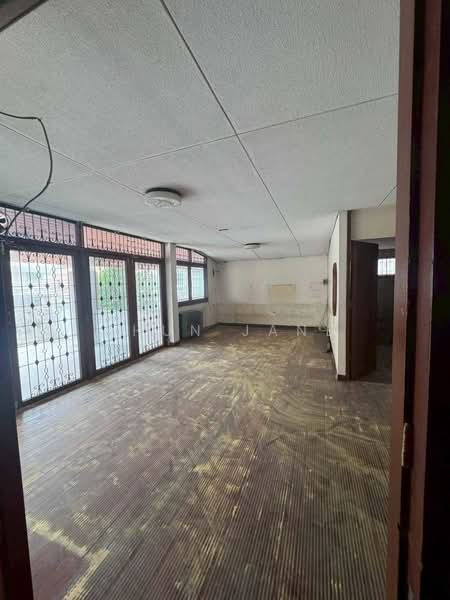 Detached House for Rent Near BTS Phra Khanong (SPSJP518), Bangkok, ซอย ปรีดี พนมยงค์ 14, Phra Kanong Nua, Watthana, Bangkok, 5 Bedrooms, 524 sqm, Single Detached House For Rent, by Khun Jane, 500431768 - DDproperty.com