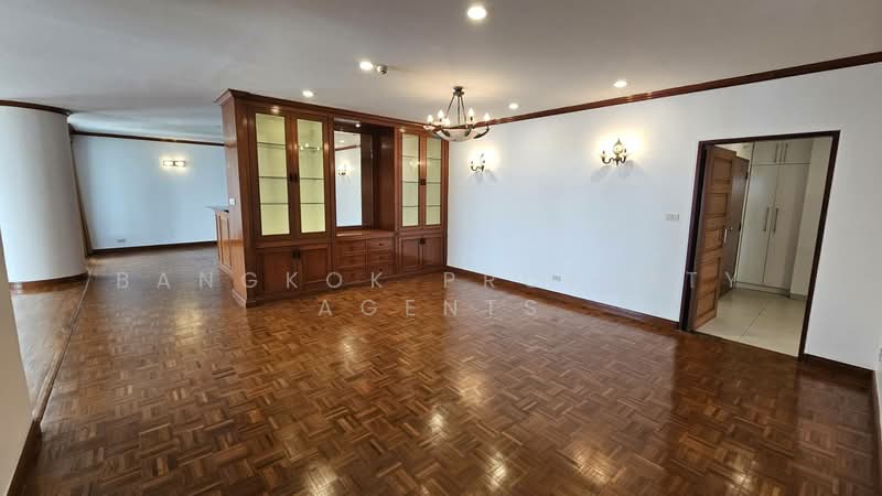 Baan Yen Akard, Bangkok, Yenakat, Chong Nonsi, Yan Nawa, Bangkok, 3 Bedrooms, 300 sqm, Condo For Rent, by BANGKOK PROPERTY AGENTS, 500431775 - DDproperty.com