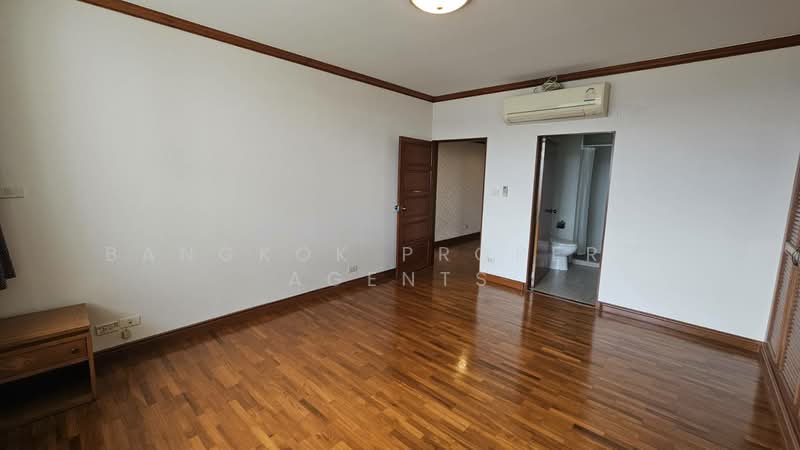 Baan Yen Akard, Bangkok, Yenakat, Chong Nonsi, Yan Nawa, Bangkok, 3 Bedrooms, 300 sqm, Condo For Rent, by BANGKOK PROPERTY AGENTS, 500431775 - DDproperty.com