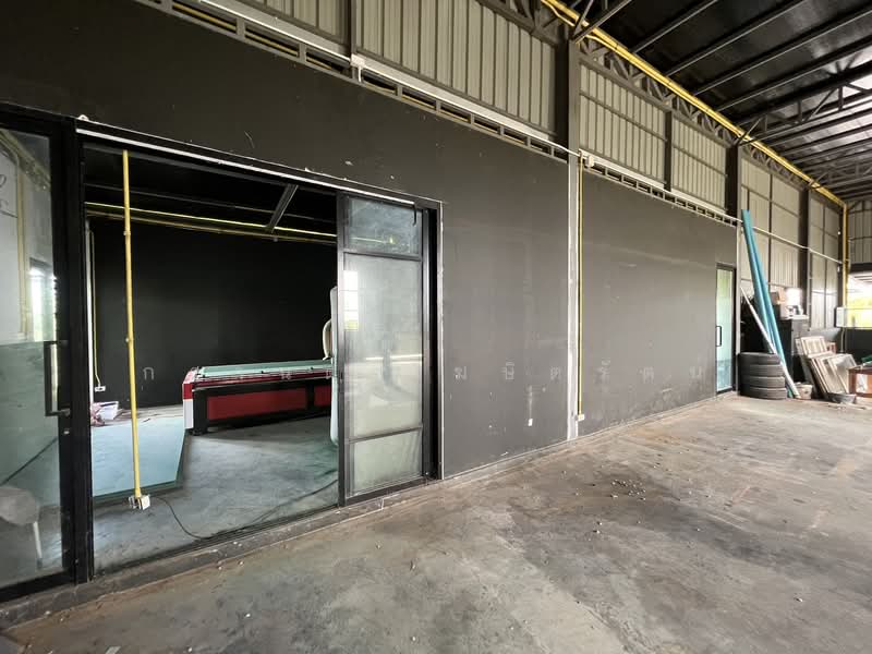 Factory with Two-Storey Worker Accommodation on 2 Rai 75 Sq.wah in Lam Luk Ka Khlong 11, Pathum Thani, Bung Thong Lang, Lam Luk Ka, Pathum Thani, , 536 sqm, Warehouse/Factory For Sale, by KRAN KOSITRAT, 500431778 - DDproperty.com