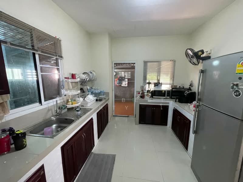 เดอะเลควิว304-โรจนะ (The Lake View), Prachin Buri, Krok Som Bun, Sri Maha Pho, Prachin Buri, 4 Bedrooms, 150 sqm, Single Detached House For Sale, by The Best Property โมทย์, 500431826 - DDproperty.com