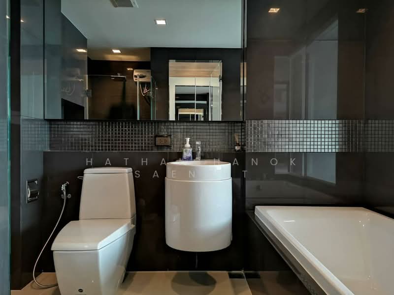 Rhythm Sathorn, Bangkok, 141 Soi Sathorn 21, Yan Nawa, Sathon, Bangkok, 2 Bedrooms, 66 sqm, Condo For Rent, by Hathaichanok Saenset, 500431841 - DDproperty.com