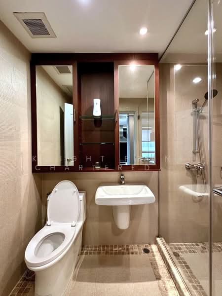 New House condominium, Bangkok, Ploenchit, Lumphini, Pathum Wan, Bangkok, 2 Bedrooms, 135 sqm, Condo For Rent, by Knight Frank Chartered (Thailand) Co.,Ltd, 500431843 - DDproperty.com