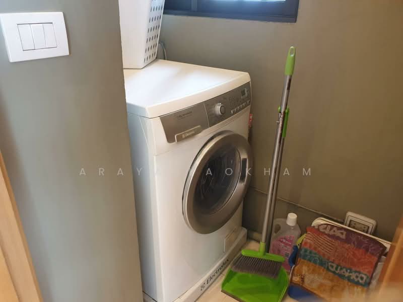 The Emporio Place, Bangkok, 93 Soi Sukhumvit 24, Sukhumvit Road, Khong Tan, Khlong Toei, Bangkok, 2 Bedrooms, 105 sqm, Condo For Rent, by Araya Laokham, 500431854 - DDproperty.com