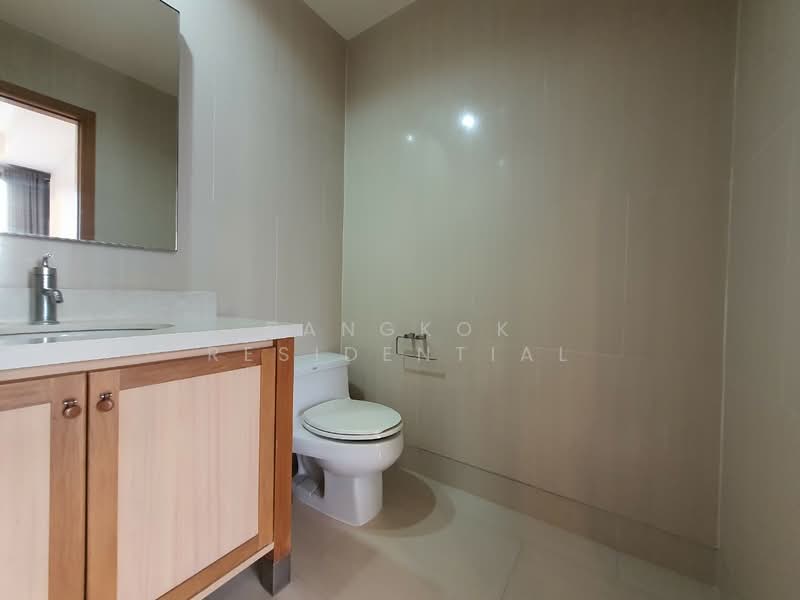 The Emporio Place, Bangkok, 93 Soi Sukhumvit 24, Sukhumvit Road, Khong Tan, Khlong Toei, Bangkok, 2 Bedrooms, 108 sqm, Condo For Sale, by Bangkok Residential, 500431871 - DDproperty.com